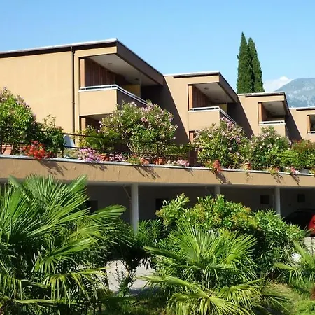 Aparthotel Cascata Varone *